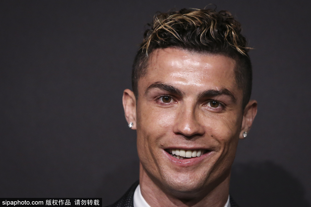 球迷们的支 球迷们的支